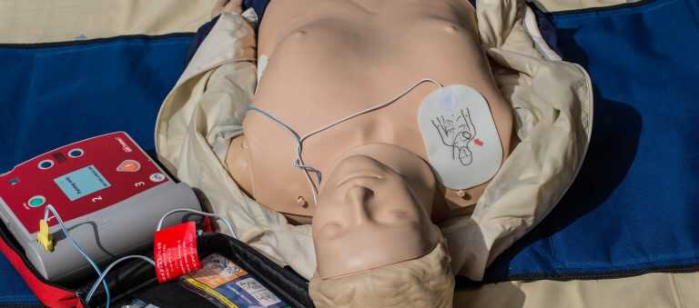Policlinico di Napoli. Si terrà a novembre il corso sull’utilizzo del defibrillatore