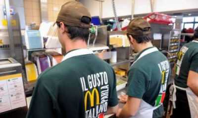 Giovani-lavoratori-di-Mc-Donald-s_h_partb-500x299