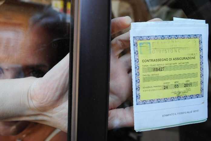 assicurazioni_auto_false