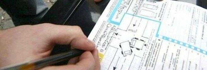 Falsi incidenti stradali per ottenere risarcimenti dalle assicurazioni