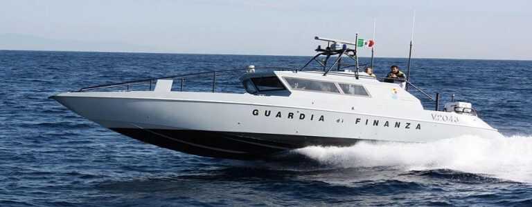 Pesca illegale Golfo di Salerno: sequestri e sanzioni della Gdf