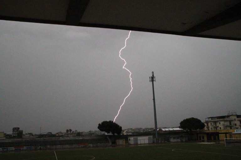 Maltempo, nuova allerta meteo per la Campania
