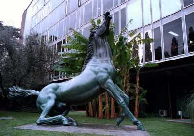 ROMA, 13/12/2000 NELLA FOTO Il Cavallo Rai appena restaurato Foto- RAVAGLI/INFOPHOTO