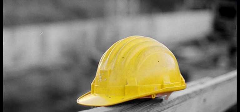 Cade dall’impalcatura: grave 60enne