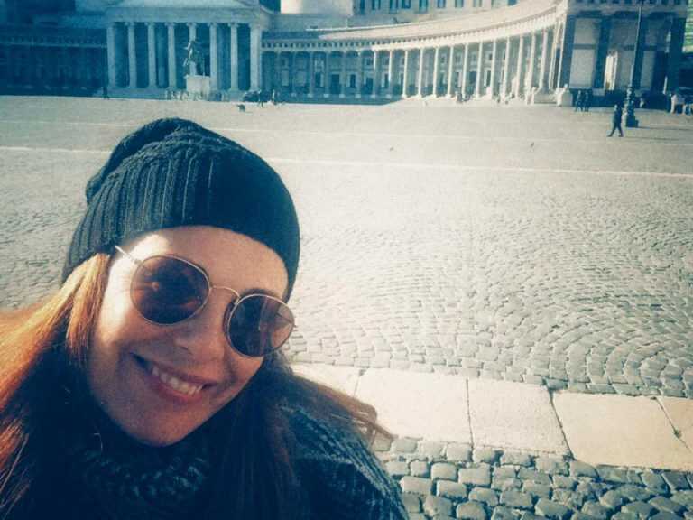 Vanessa Incontrada: “l’antidoto per il sorriso lo trovi a Napoli”
