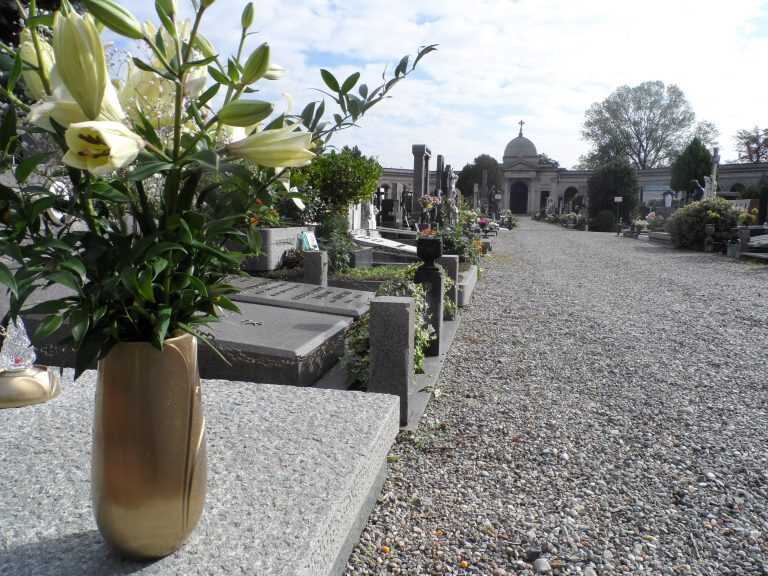 Sarno. Il Comune lavora per l’ampliamento del cimitero e apre a nuovi richiedenti
