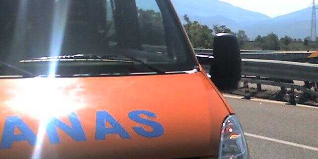 Incidente sull’A3, coinvolti un tir e alcune automobili