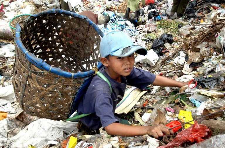 Apple e Samsung sfruttano i minori.  La denuncia di Amnesty International