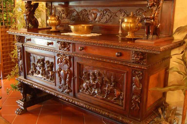 Acquista un mobile su Ebay e trova al suo interno 25 mila euro