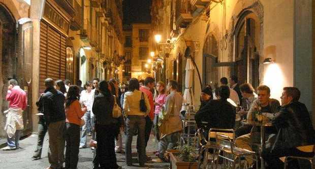 Salerno. Movida e degrado, scatta la protesta del Centro Storico