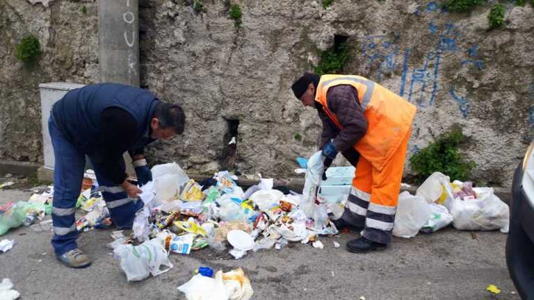Baronissi. Abbandono di rifiuti, incivile smascherato dalle telecamere