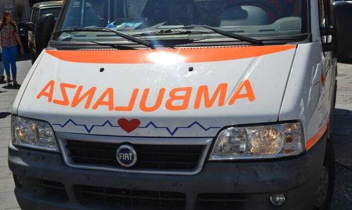 Tragedia in costiera, donna muore in piscina