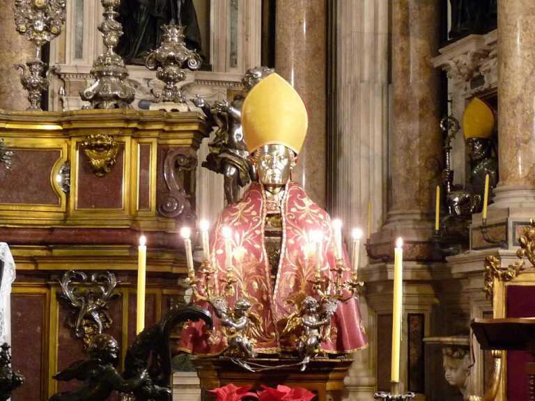 Quando il sangue di San Gennaro non si scioglie: le date che Napoli non dimentica