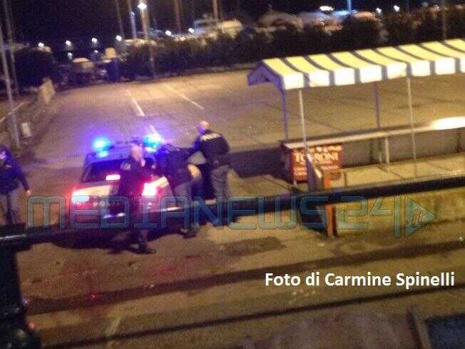 Salerno – Cerca di rubare una macchina, arrestato un 26enne – LE FOTO ESCLUSIVE