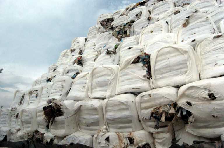 Battipaglia, il lungo viaggio dei rifiuti verso l’estero