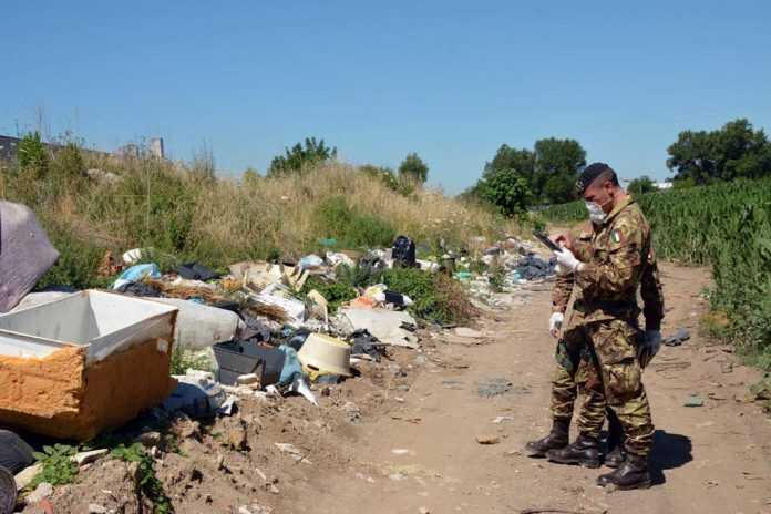 esercito rifiuti