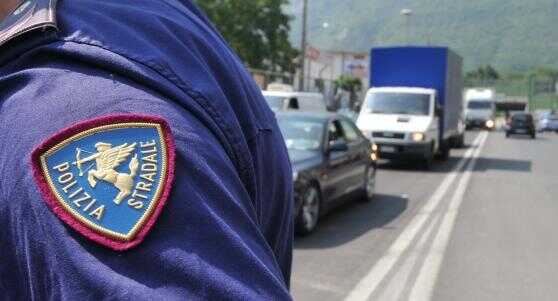 Anziano contromano in autostrada a Pontecagnano