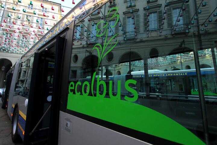 Al via la gara per l’acquisto di 47 nuovi autobus ecologici in Campania