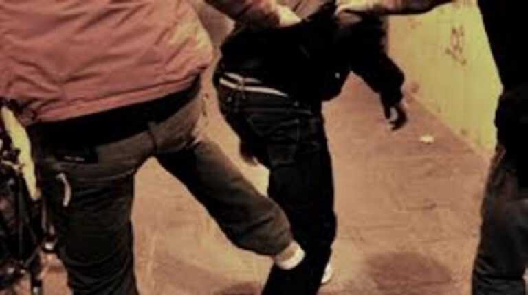 “Quella notte a pestarmi furono in 5”. Il racconto choc dell’africano picchiato per aver rubato ad un bambino