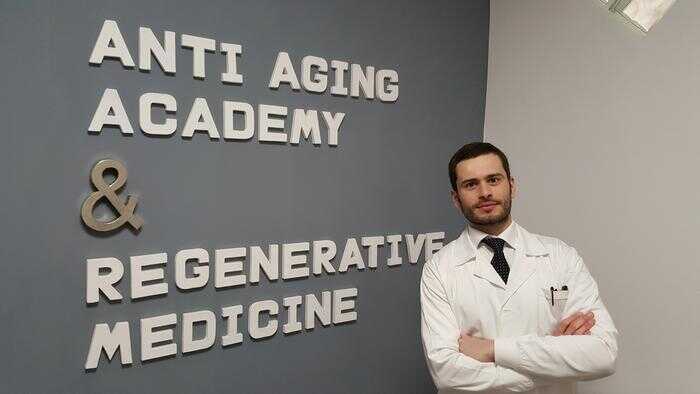 Contrattura capsulare mastoplastica. Il primo studio di un medico campano