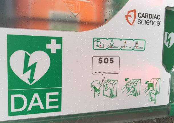 Nocera Superiore. Cerimonia di consegna di un defibrillatore