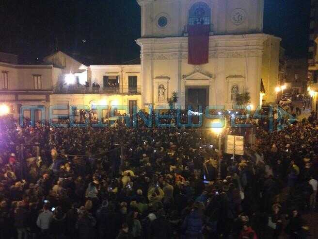 VIDEO | Processione del Gesù Morto a Pagani, la chiusura vista dall’alto…