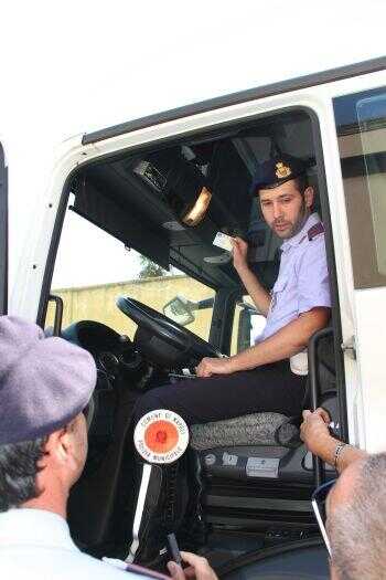 Napoli. Polizia Municipale: controlli autobus noleggiati dalle scuole