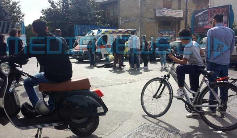 Incidente in via D’Alessandro, motociclista in ospedale