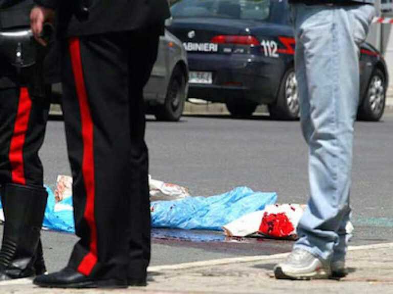 Agguato di camorra: ucciso esponente del clan Lo Russo