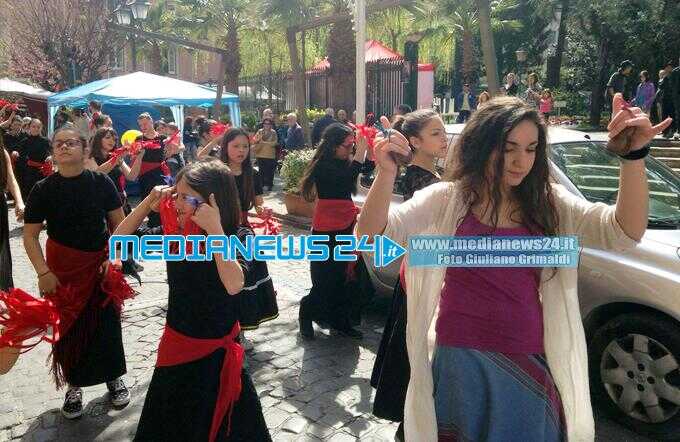 Madonna delle Galline: l’omaggio della scuola media A. Criscuolo