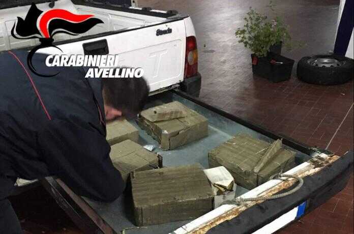 Fermato corriere in Irpinia: trasportava 51kg di hashish