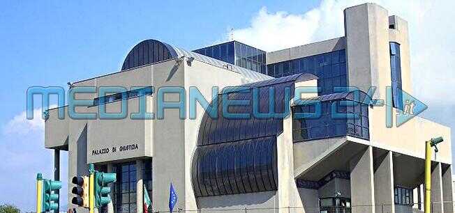 Classe forense oplontina in stato di agitazione