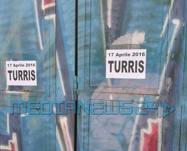 I tifosi ricordano l’appuntamento alla città. Volantini a Torre del Greco