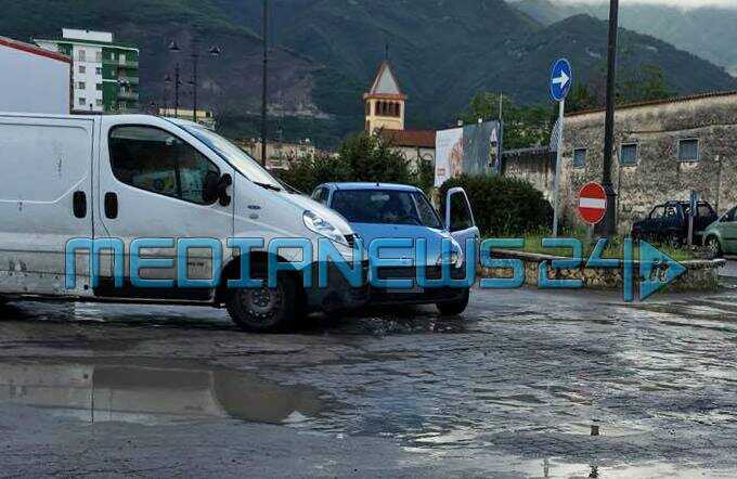 Doppio incidente in due zone adiacenti al Mercato Ortofrutticolo, arriva anche il 118