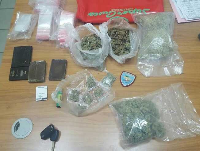 Rocambolesco inseguimento a Secondigliano: spacciatore in manette