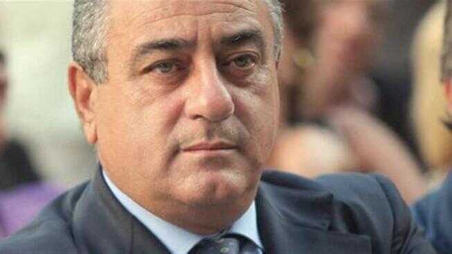 Salvo il parlamentare campano Luigi Cesaro