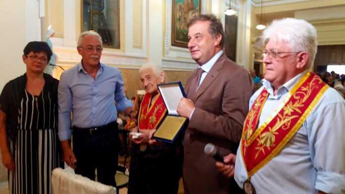 13707718_596991297135165_4272945982424243633_n