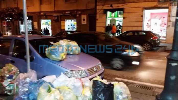 immondizia via barbarulo