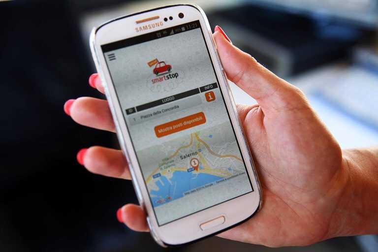 Salerno, arriva Smart Stop, il parcheggiatore virtuale