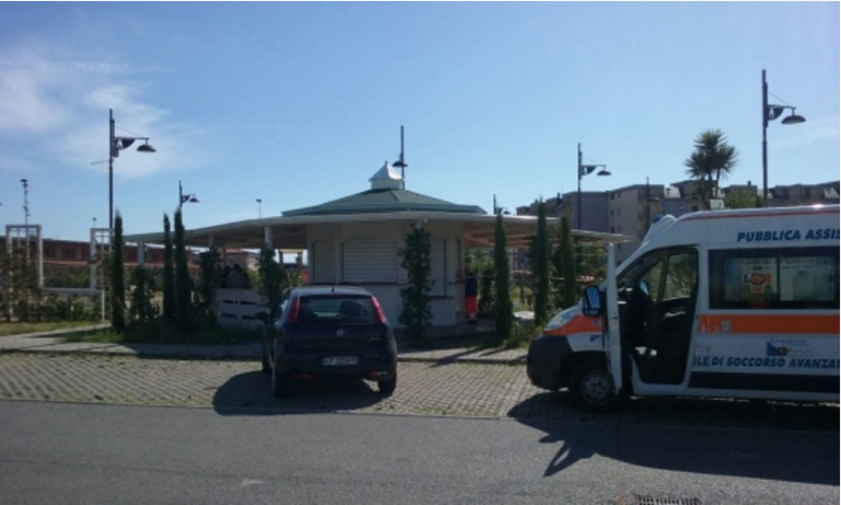 Montecorvino, sgozzato nel parcheggio del Decathlon