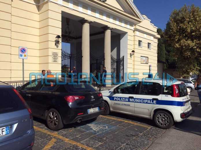 suicidio_cimitero_pagani002copia