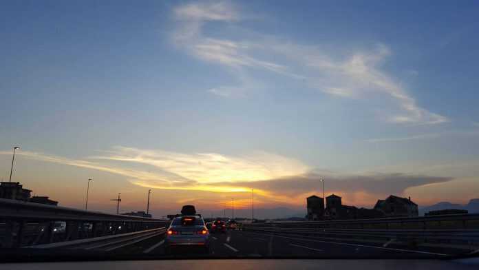 autostrada sera traffico incidente