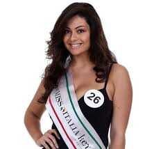 Miss Italia, per l’angrese Paola Torrente un secondo posto che vale l’oro