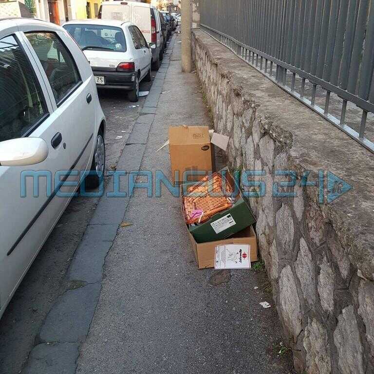 Pagani, via Sant’Erasmo e Barbazzano sporche, l’ira di Giusy Fiore