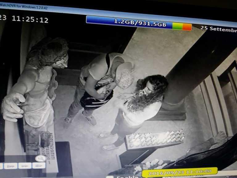 Pagani, furto a Santa Maria delle Grazie: il video diffuso dal parroco