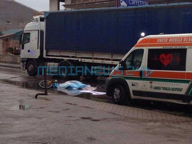 San Marzano sul Sarno. In bici, muore travolto da un furgone