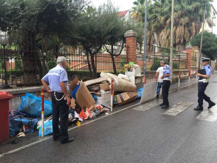 nocera-superiore-sversamento-rifiuti