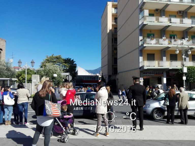 Pagani, caos I Circolo, Bottone in Regione dopo incontro con mamme