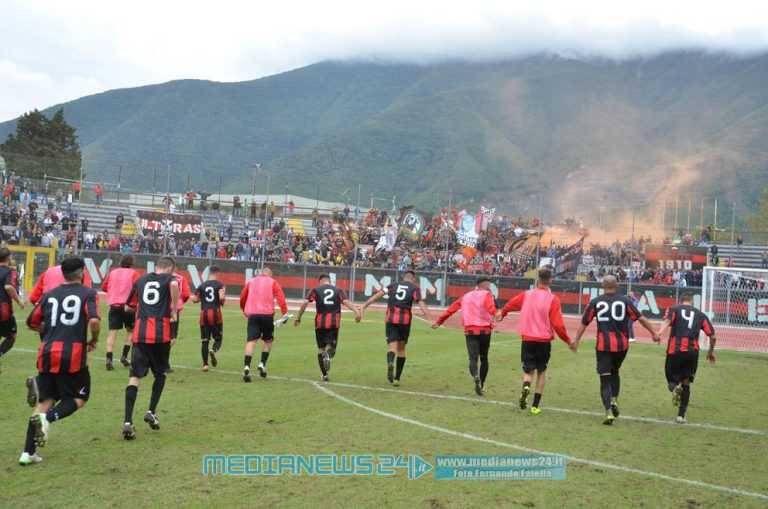 Nocerina, l’appello ai tifosi del presidente Padovano