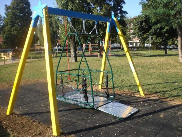 Pagani, giostrine per disabili, giunge la richiesta a Bottone